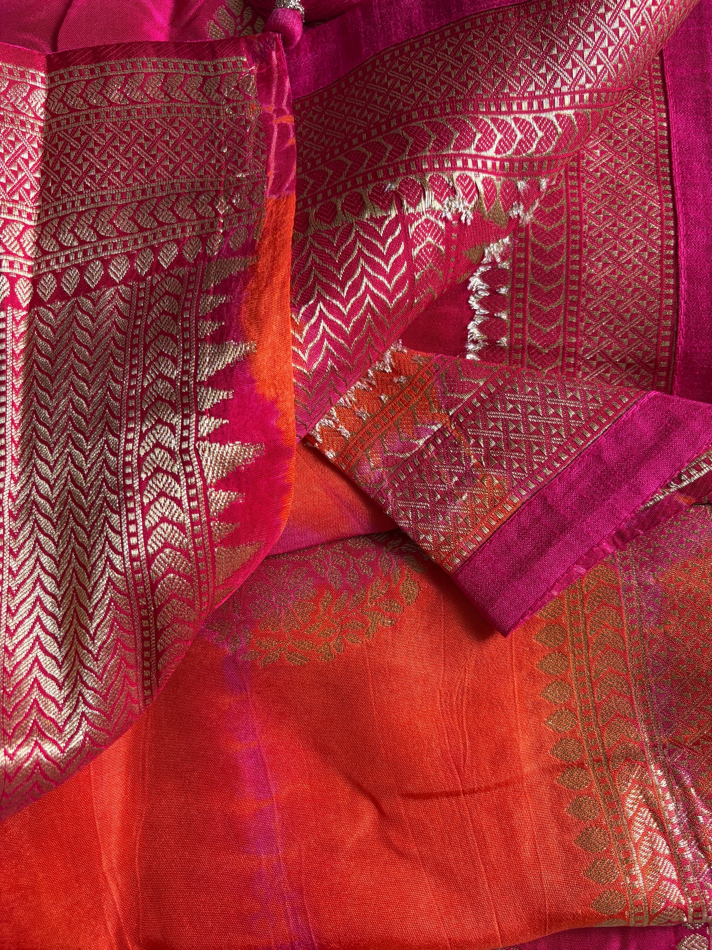 Dual-Tone Red & Orange Pure Dola Silk Saree