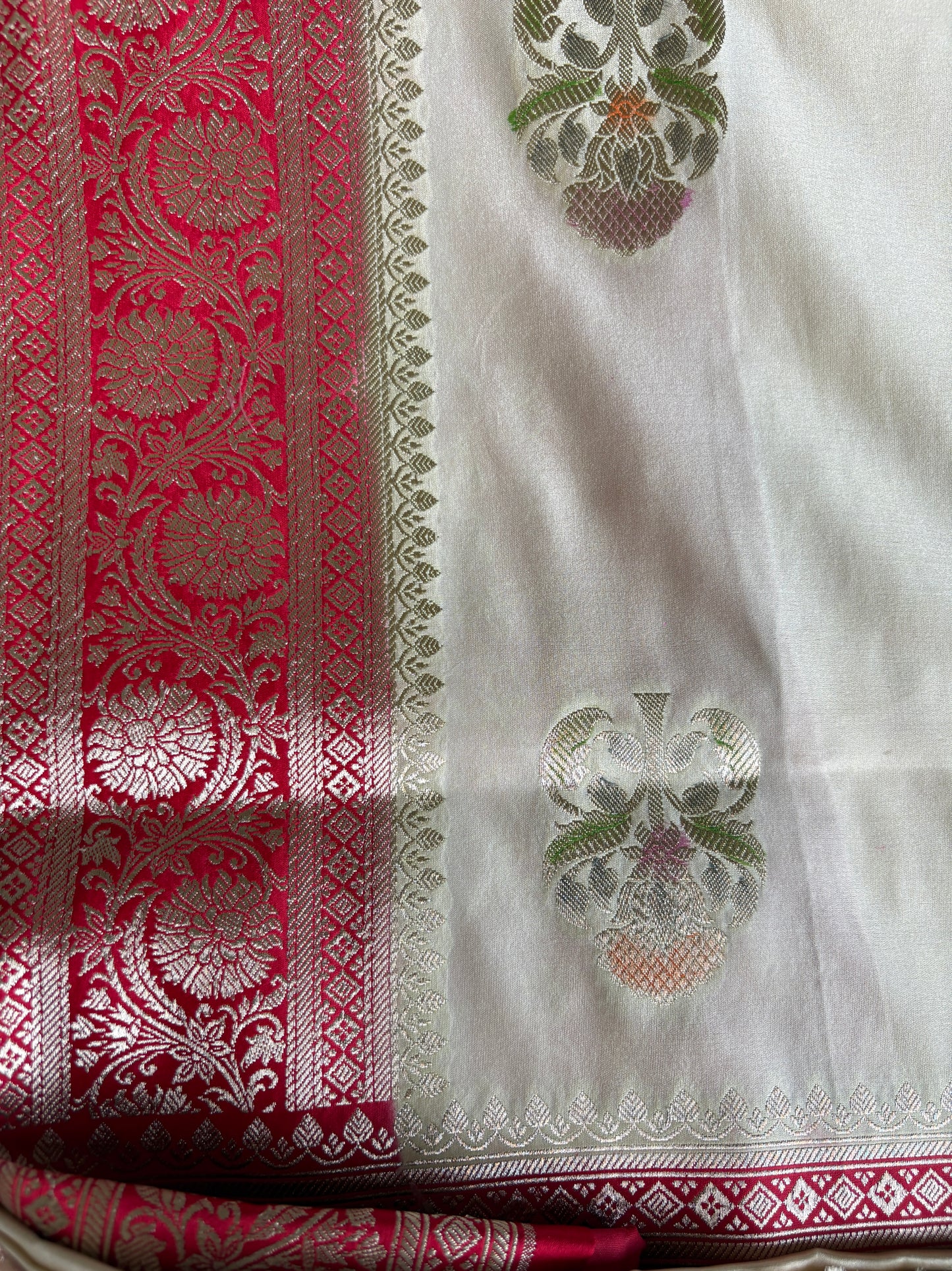 Off-White Pure Banarasi Mushroom Silk saree