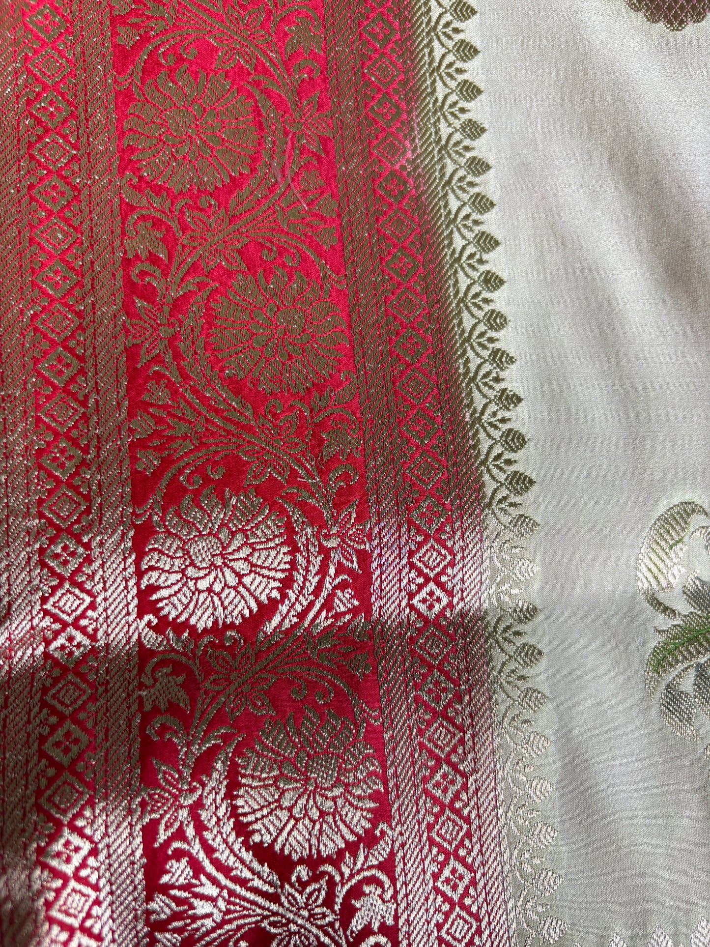 Off-White Pure Banarasi Mushroom Silk saree