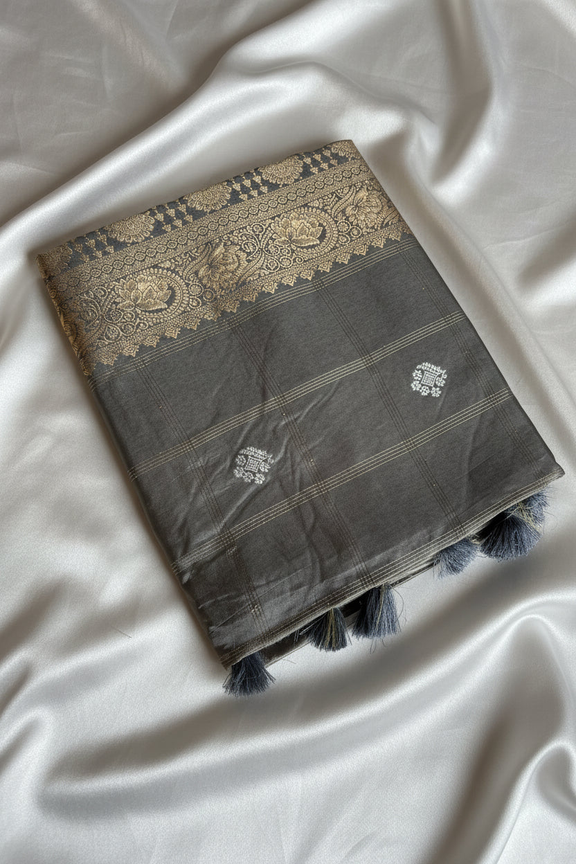 Iridescent Silver-Grey Pure Banarasi Silk Saree